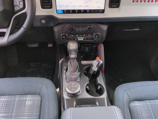 New 2026 Ford Bronco Heritage Edition AWD/4WD image 17