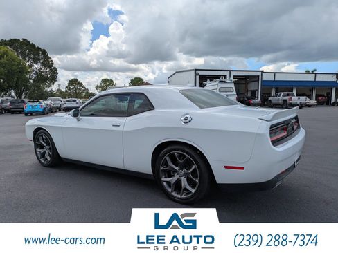 Used 2015 Dodge Challenger SXT Plus w/ Driver Convenience Group RWD image 5
