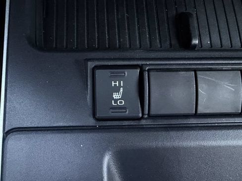 Used 2026 Toyota Corolla Cross XLE w/ Convenience Package FWD image 22