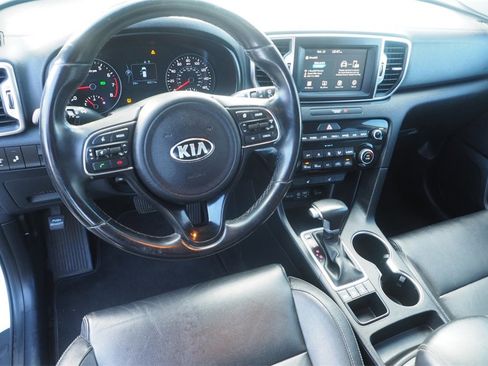Used 2019 Kia Sportage EX image 15
