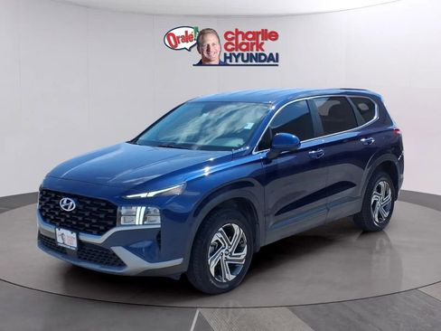 Used 2022 Hyundai Santa Fe SE image 1