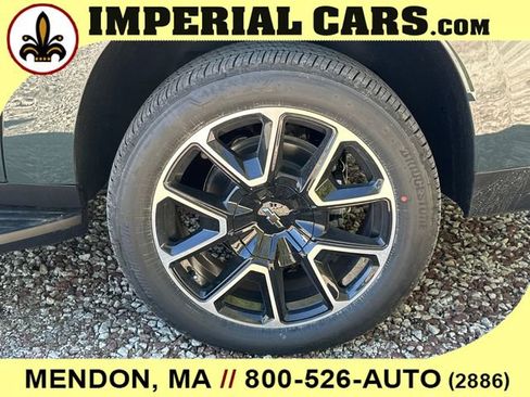 New 2026 Chevrolet Suburban RST w/ Comfort Package AWD/4WD image 8