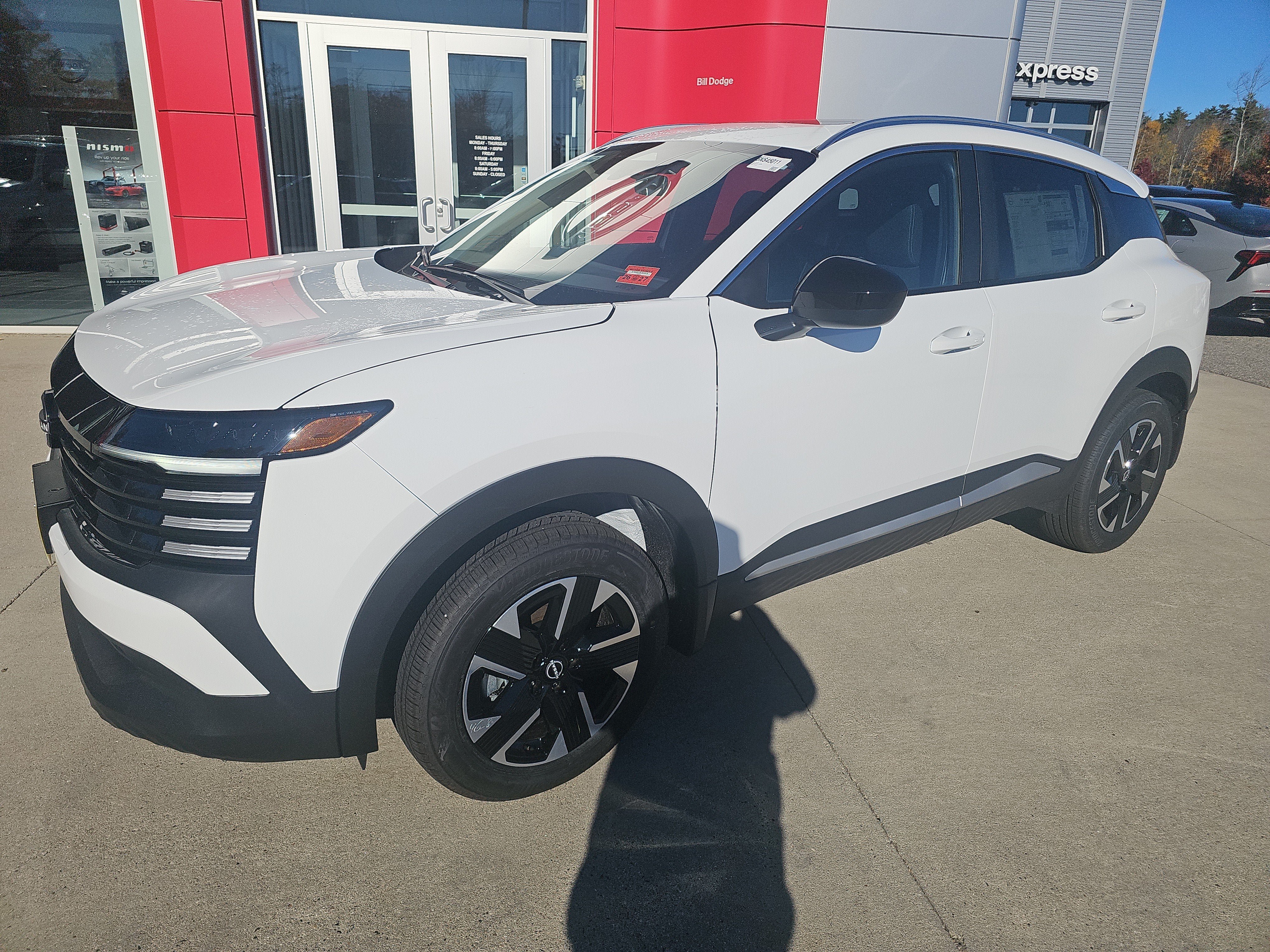 New 2027 Nissan Kicks SV w/ SV Premium Package AWD/4WD image 1