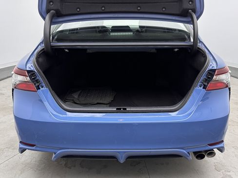 Used 2024 Toyota Camry SE image 28