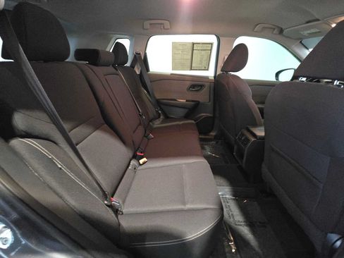 Used 2023 Nissan Rogue S AWD/4WD image 13