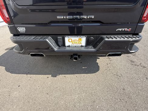 Used 2022 GMC Sierra 1500 AT4 w/ AT4 Premium Package AWD/4WD image 30