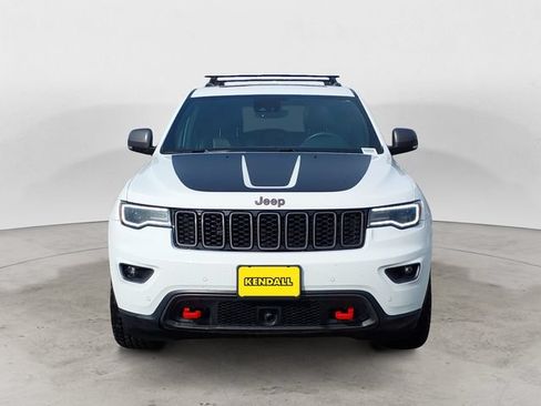 Used 2017 Jeep Grand Cherokee Trailhawk w/ Trailhawk Luxury Group AWD/4WD image 2