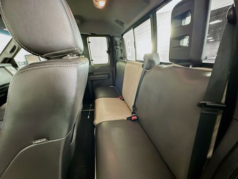 Used 2015 Ford F250 Lariat w/ Chrome Package image 25