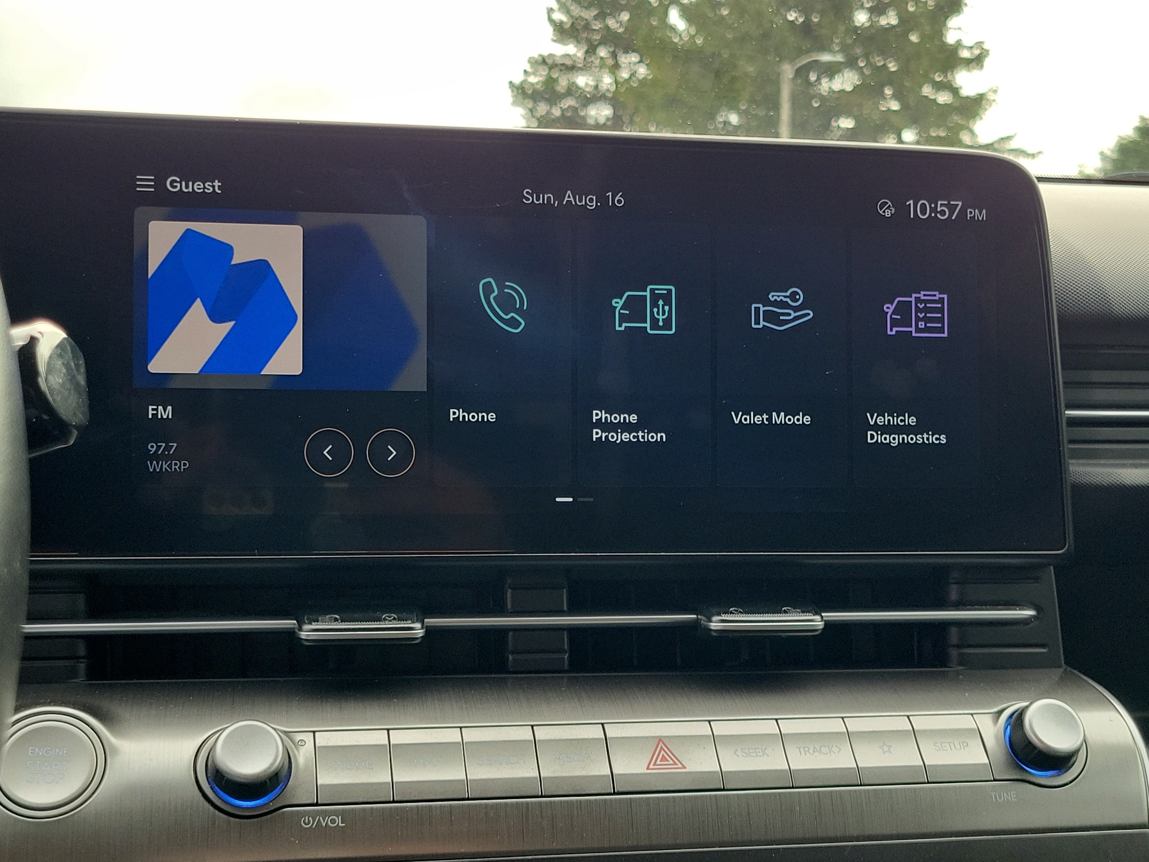 Used 2025 Hyundai Kona SEL AWD/4WD image 26