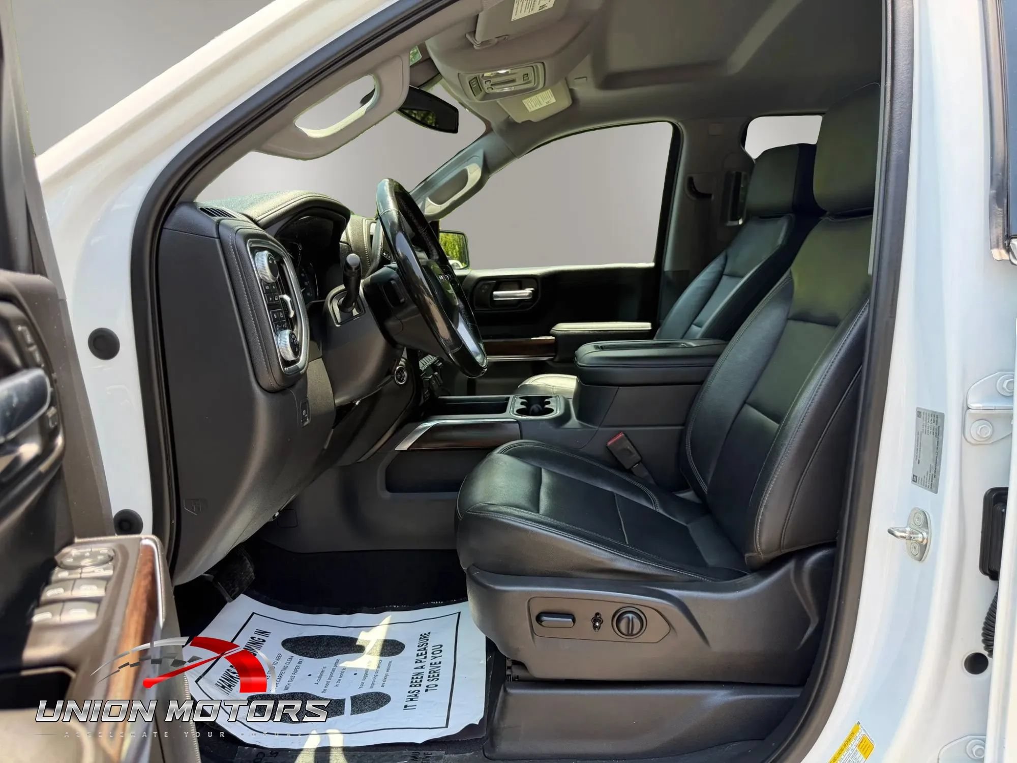 Used 2019 GMC Sierra 1500 SLT w/ SLT Premium Package AWD/4WD image 17