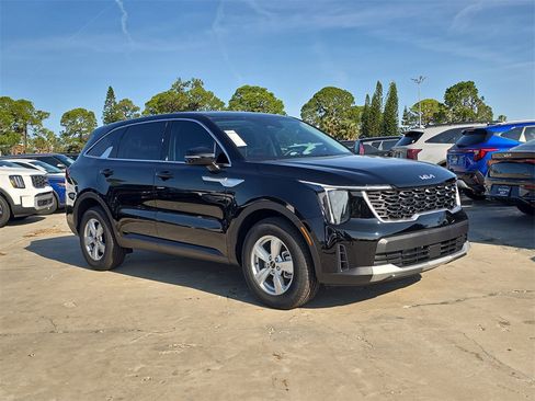 New 2026 Kia Sorento LX image 2