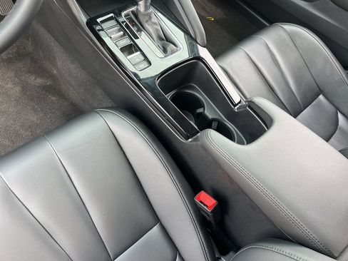 Used 2025 Acura Integra FWD image 19