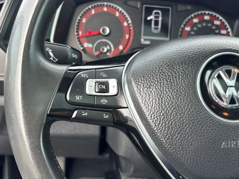 Used 2020 Volkswagen Jetta R-Line image 16