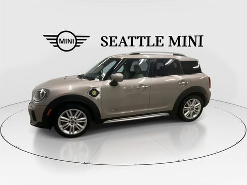 Used 2023 MINI Cooper Countryman SE w/ Signature Upholstery Package AWD/4WD image 6