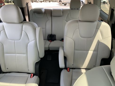 Used 2021 Kia Telluride EX w/ EX Premium Package AWD/4WD image 34
