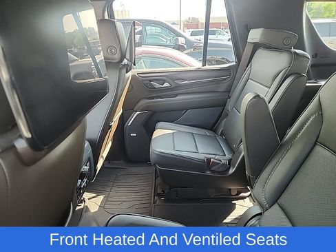 Used 2021 GMC Yukon Denali w/ LPO, Illumination Package AWD/4WD image 13