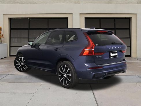 Used 2023 Volvo XC60 B5 Plus w/ Climate Package AWD/4WD image 2