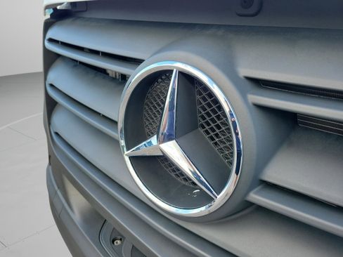 New 2025 Mercedes-Benz Sprinter 2500 image 30