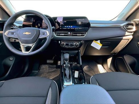 New 2026 Chevrolet TrailBlazer LT w/ Convenience Package image 11