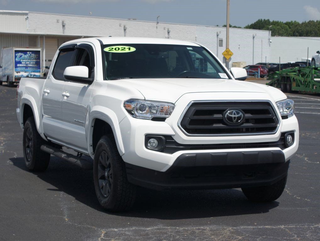 Used 2021 Toyota Tacoma SR5 RWD image 22