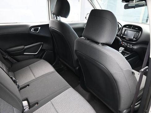 Used 2021 Kia Soul GT-Line image 40