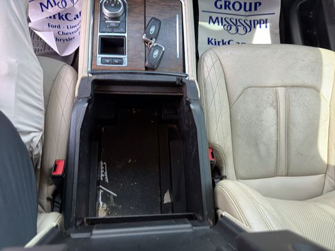 Used 2019 Ford Expedition Max Platinum RWD image 29