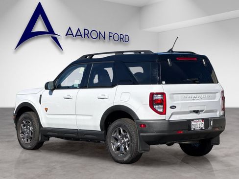 Used 2024 Ford Bronco Sport Badlands w/ Premium Package image 3
