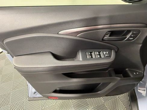 Used 2022 Honda Passport TrailSport image 15