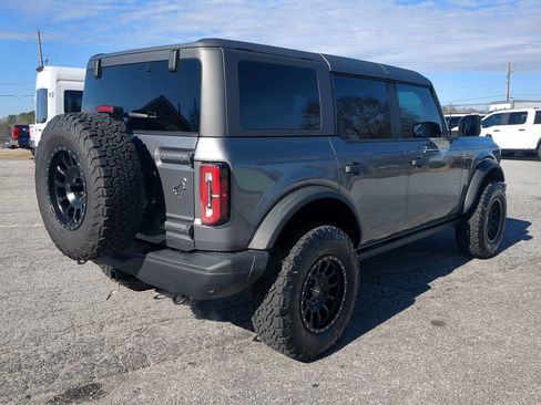 Certified 2024 Ford Bronco Badlands image 3