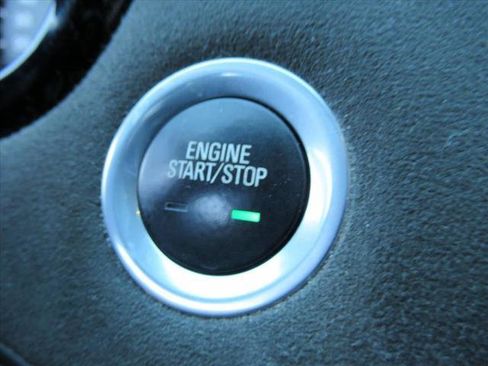 Used 2018 Cadillac XT5 Platinum w/ Driver Assist Package image 27