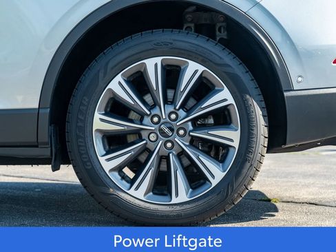 Used 2022 Lincoln Corsair Reserve w/ Equipment Group 201A image 9