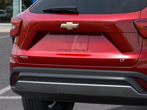 New 2026 Chevrolet Trax LT FWD image 16