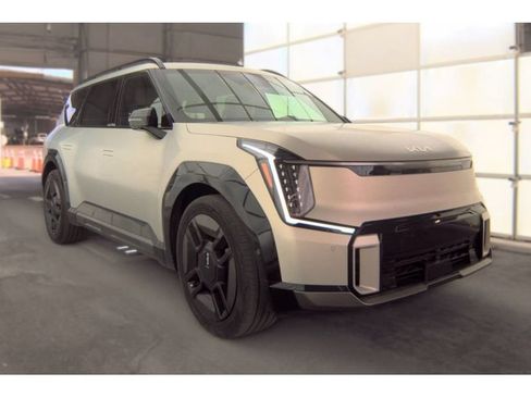Used 2024 Kia EV9 GT-Line AWD/4WD image 4