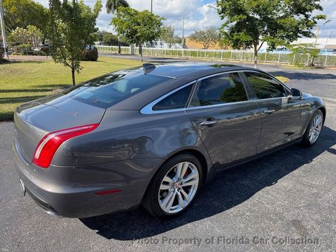 Used 2016 Jaguar XJ L Portfolio image 28