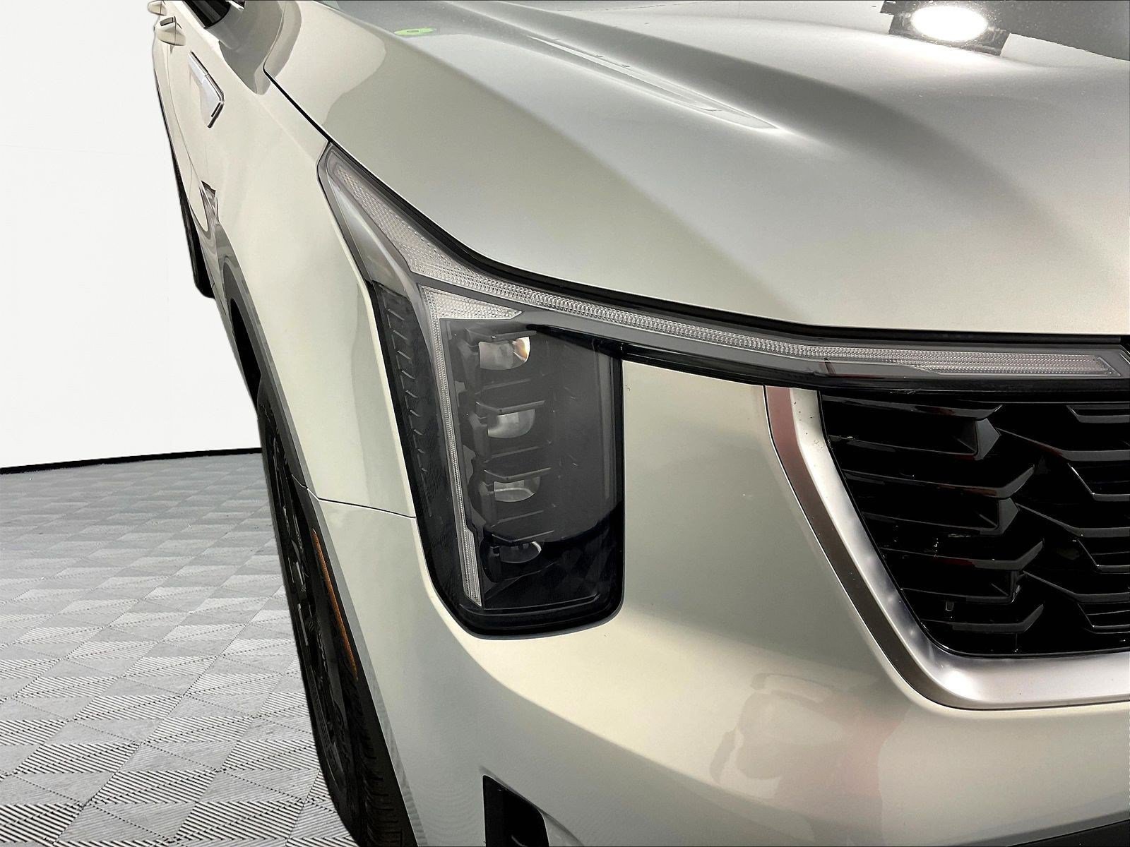 Certified 2026 Kia Sorento S w/ S Panoramic Sunroof Package FWD image 33