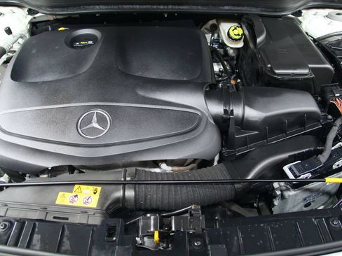 Used 2019 Mercedes-Benz GLA 250 4MATIC image 29