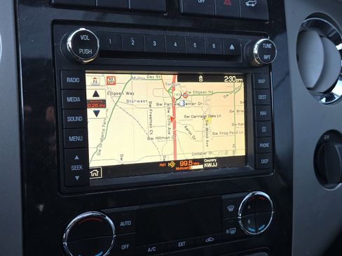 Used 2013 Ford Expedition EL Limited image 19