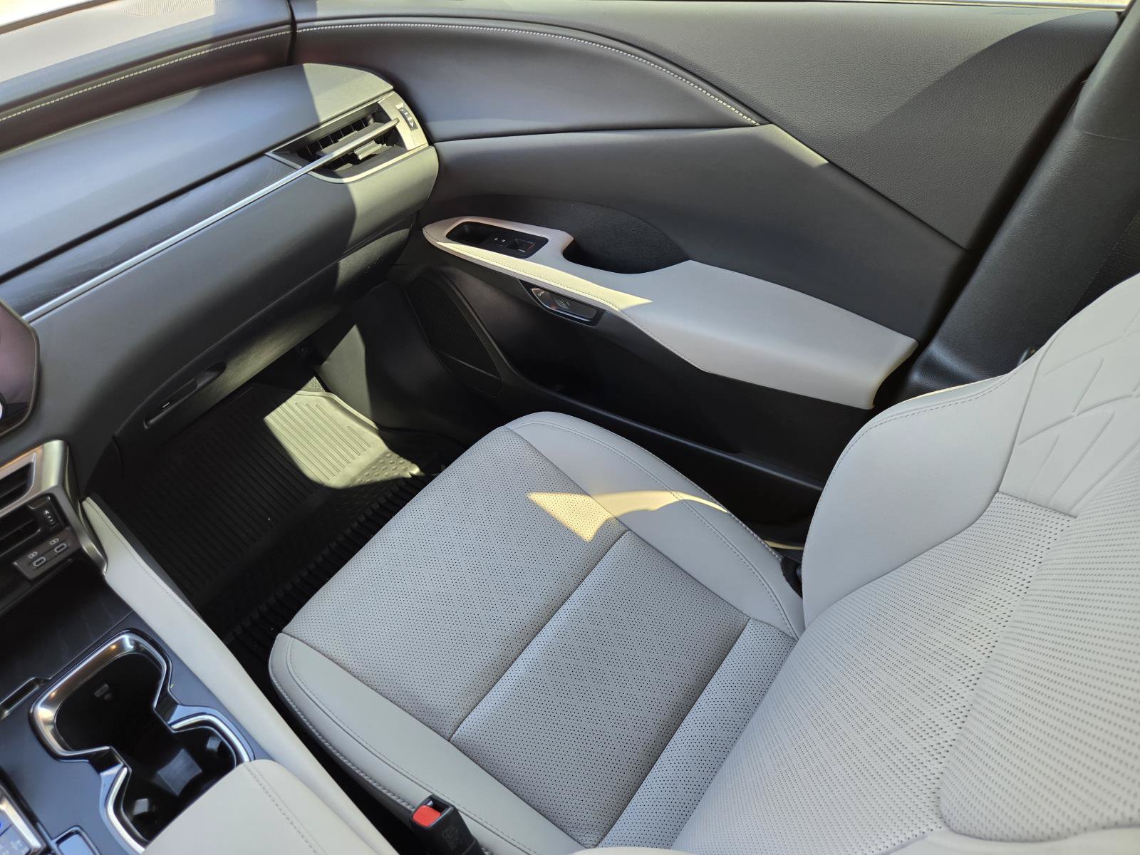 Used 2025 Lexus RX 350 Premium Plus w/ Convenience Package FWD image 15