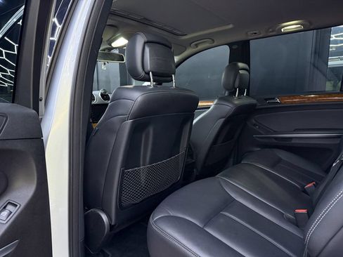 Used 2009 Mercedes-Benz GL 450 4MATIC image 19