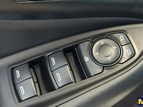 Used 2018 Chevrolet Volt Premier w/ Driver Confidence Package image 12