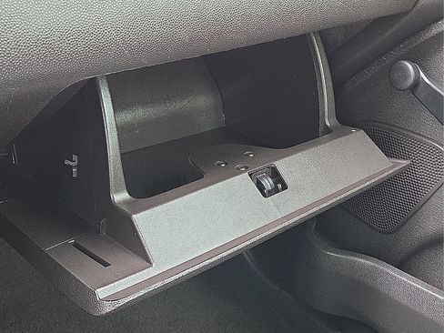 Used 2018 Ford Fiesta S image 21