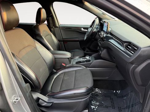 Used 2024 Ford Escape ST-Line FWD image 15