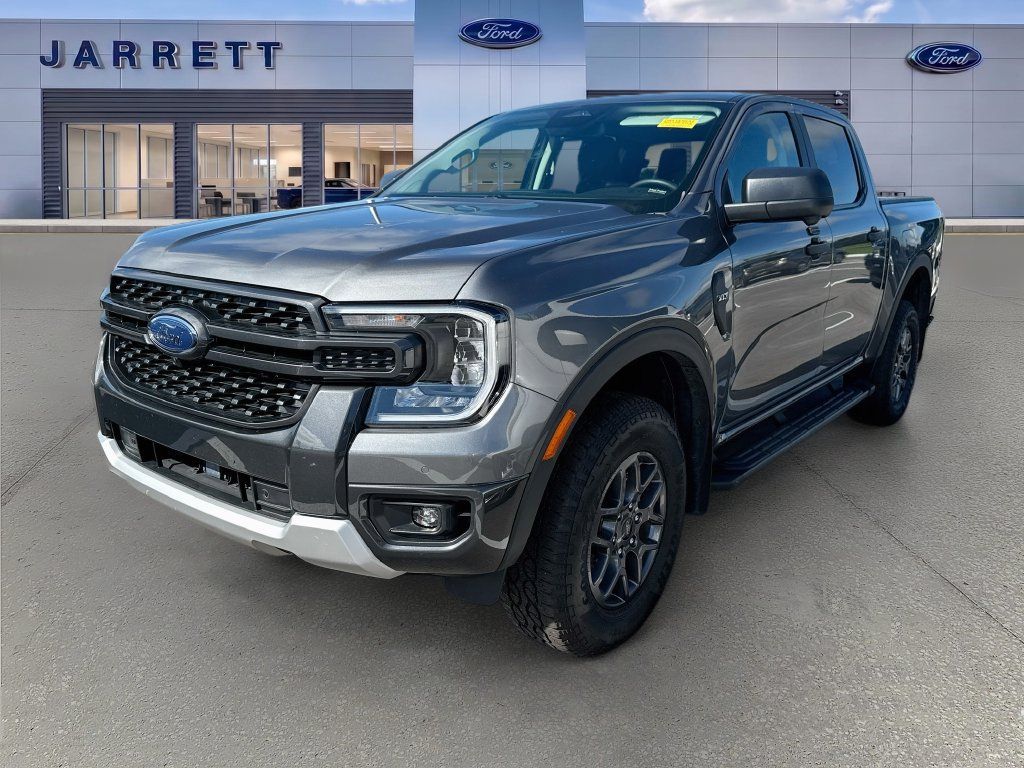 Used 2025 Ford Ranger XLT AWD/4WD image 2
