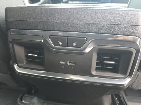 Used 2024 Chevrolet Silverado 1500 High Country image 6