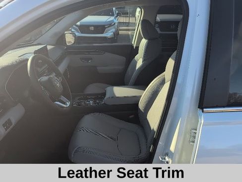 New 2025 Honda Pilot EX-L image 12