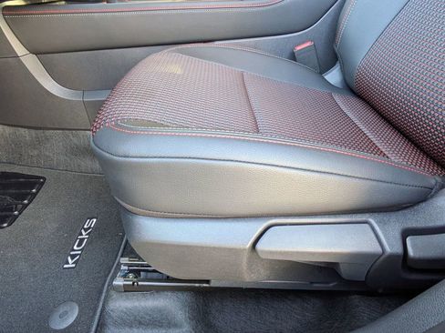 New 2026 Nissan Kicks SR FWD image 15