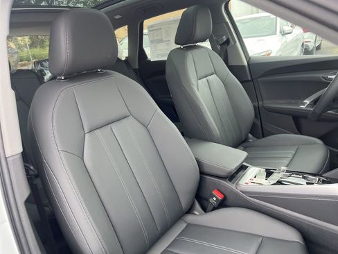 New 2025 Audi Q5 Premium image 9