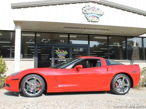 Used 2008 Chevrolet Corvette Coupe w/ Preferred Equipment Group image 12