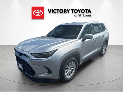 Used 2026 Toyota Grand Highlander AWD image 7