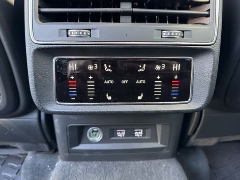 Used 2019 Audi Q8 Prestige image 13